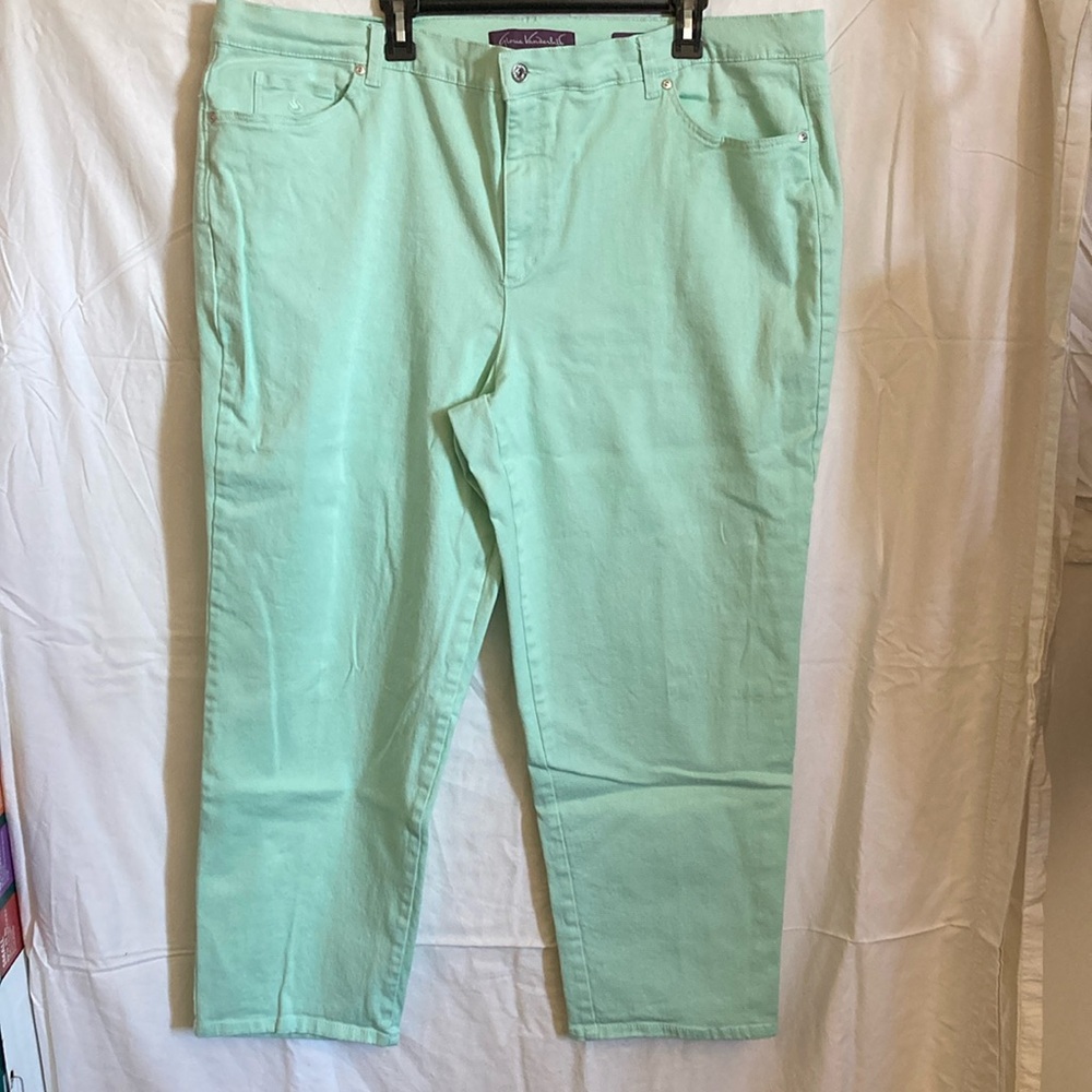 Gloria Vanderbilt Mint Straight Leg Jeans